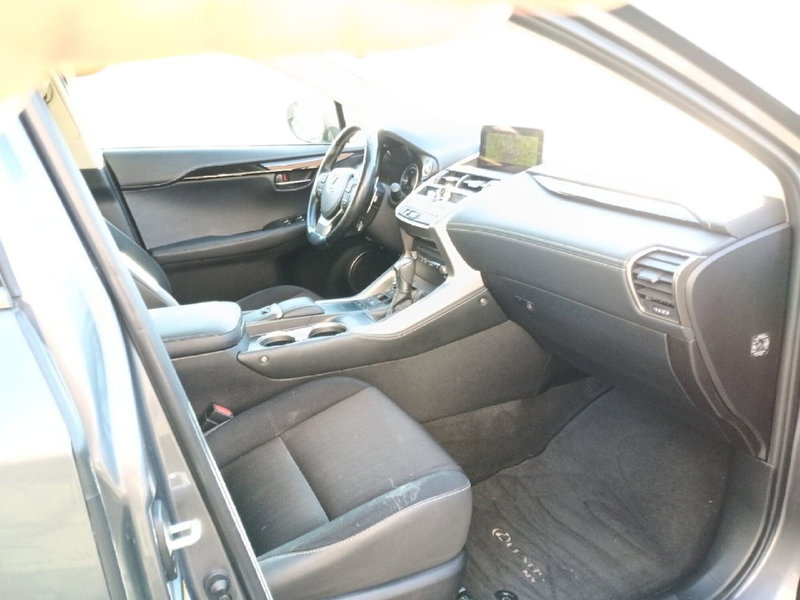 Lexus NX usata a Milano (6)