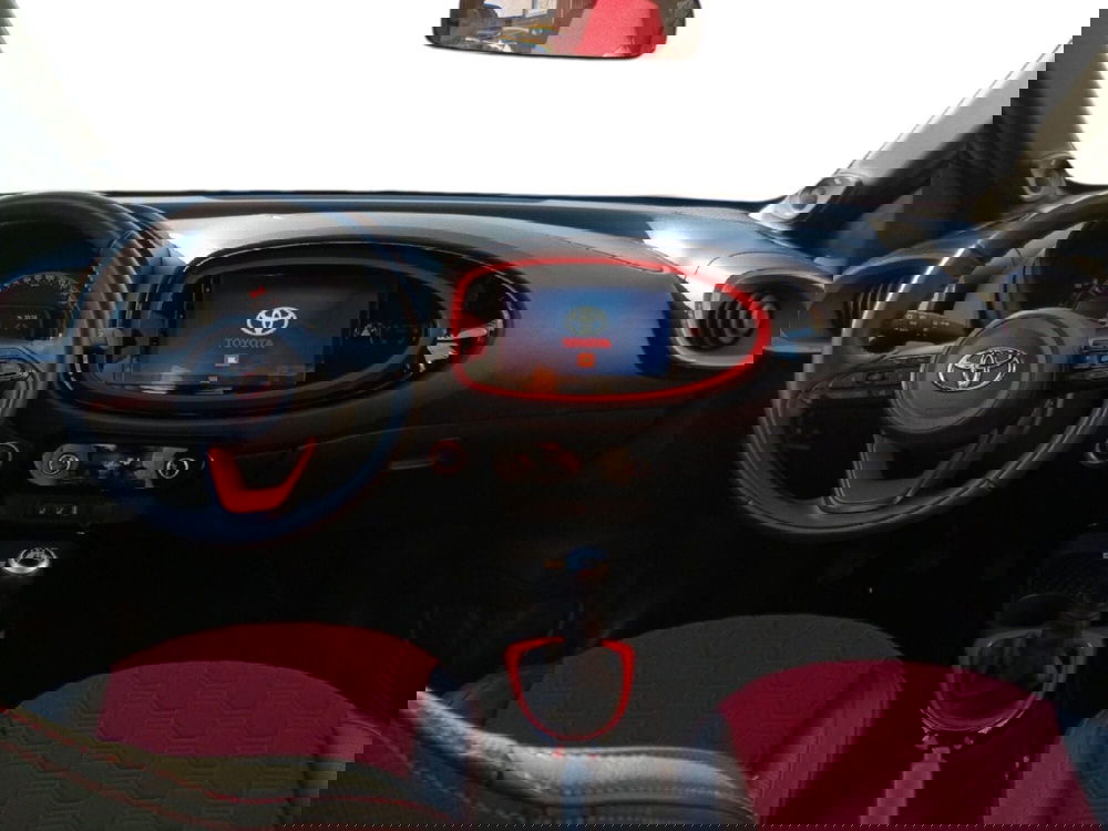 Toyota Aygo X usata a Milano (9)