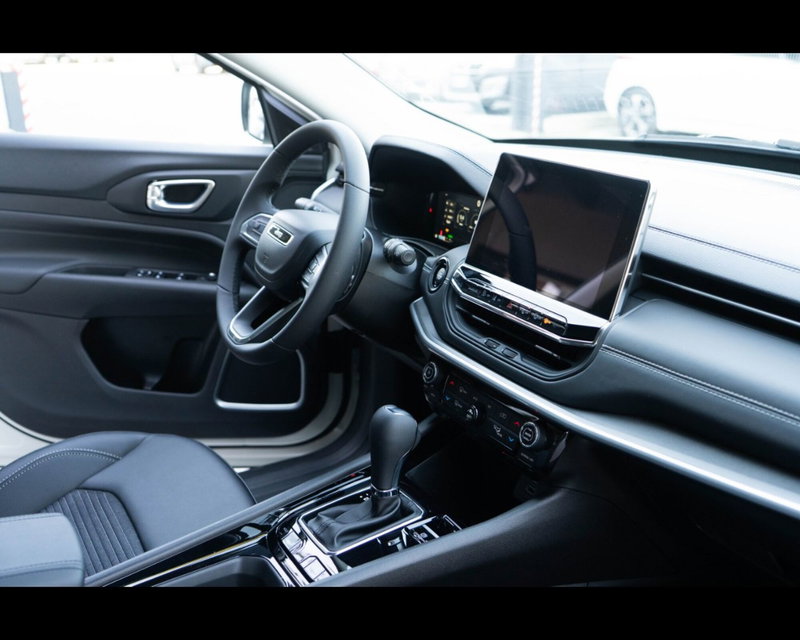 Jeep Compass nuova a Treviso (12)