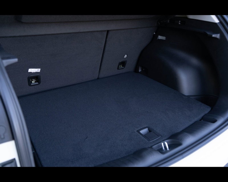 Jeep Compass nuova a Treviso (14)
