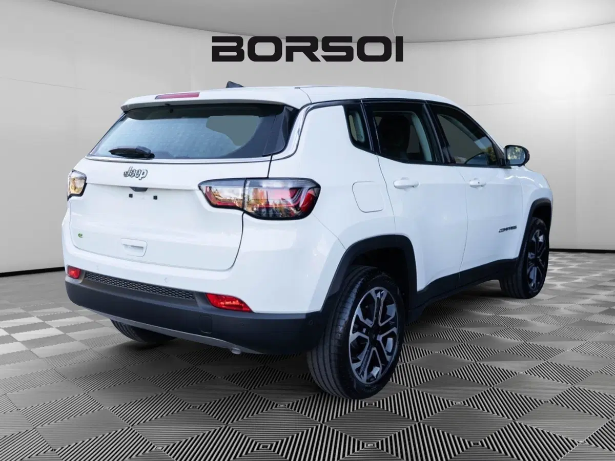 Jeep Compass nuova a Treviso (5)