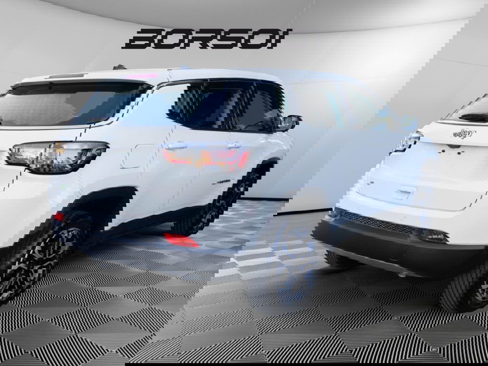 Jeep Compass nuova a Treviso (5)