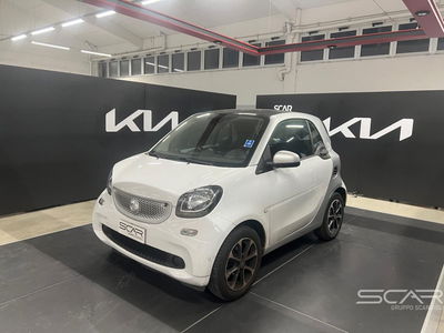 smart Fortwo 70 1.0 Passion del 2017 usata a Livorno