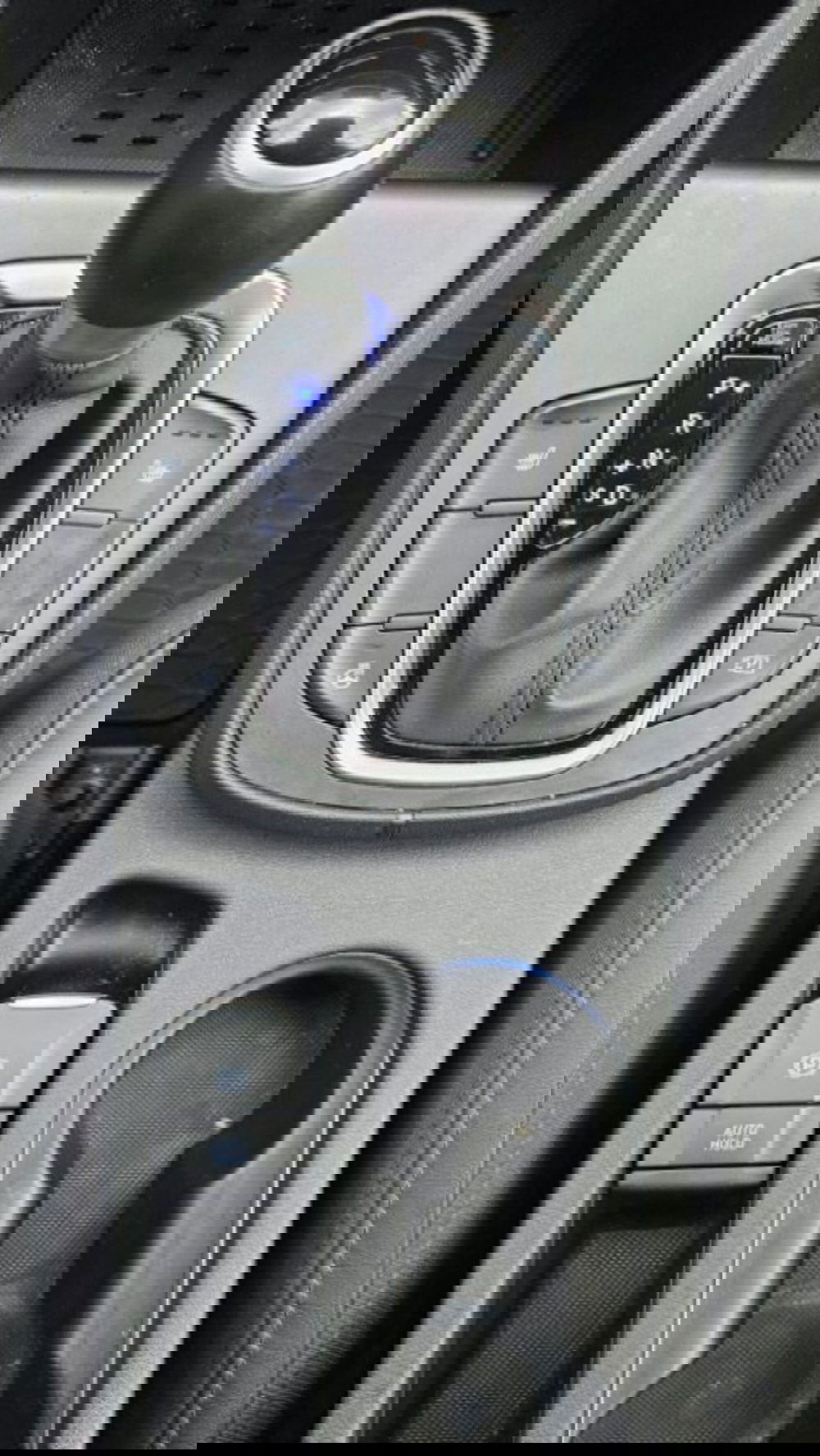 Hyundai Kona usata a Lucca (12)