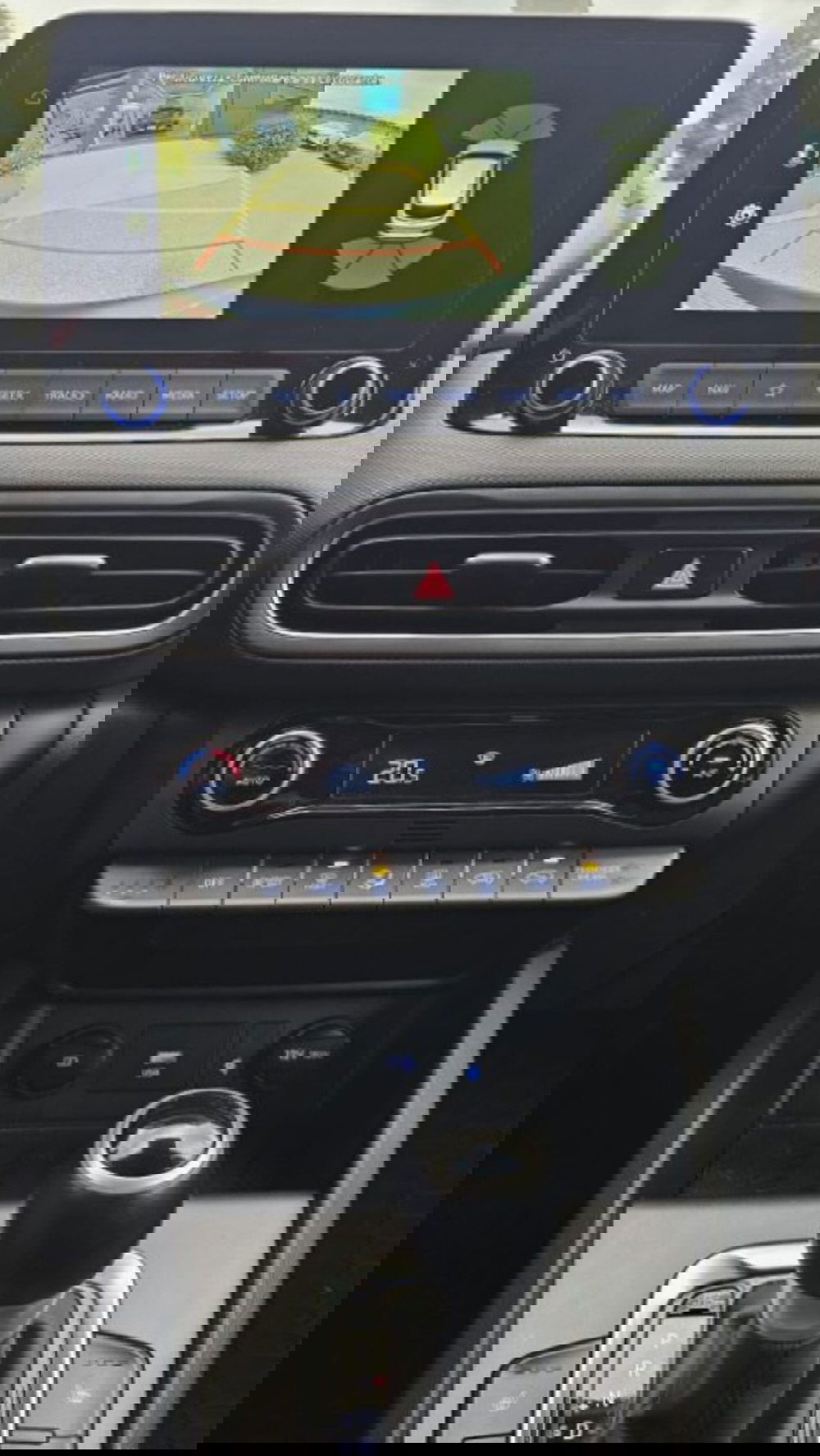 Hyundai Kona usata a Lucca (13)