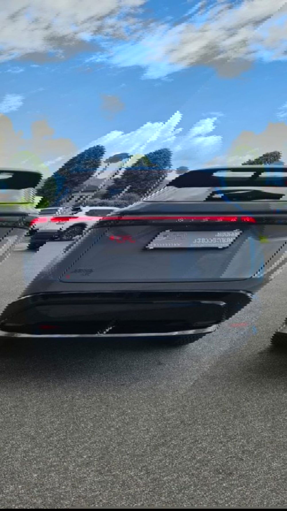 Nissan Ariya nuova a Lucca (5)