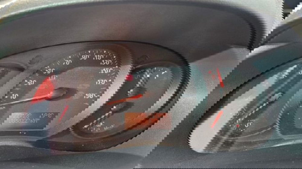 Nissan NV250 usata a Lucca (13)