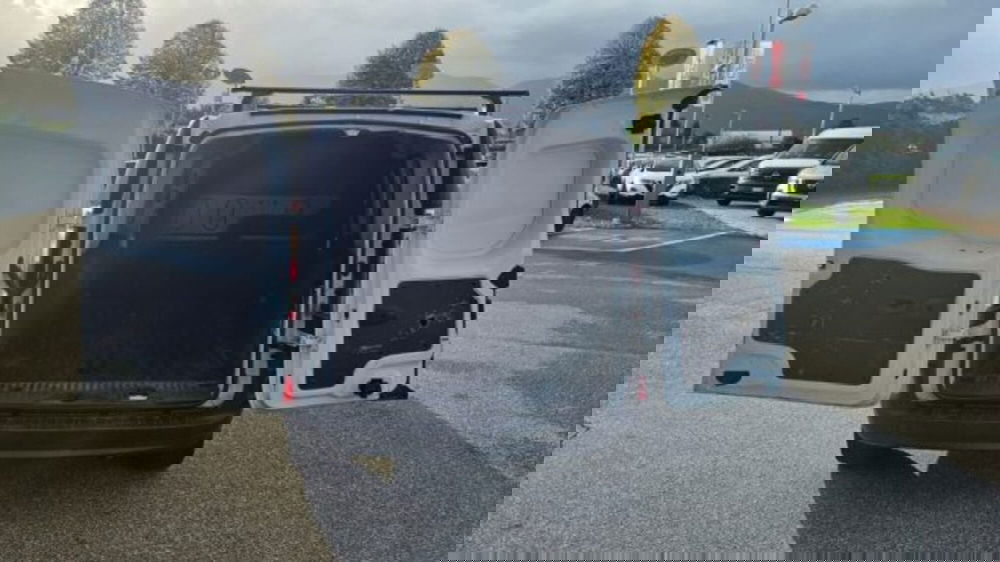 Nissan NV250 usata a Lucca (17)