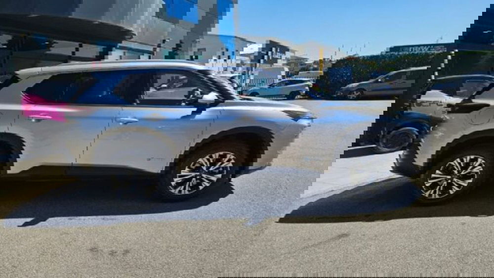 Nissan X-Trail usata a Lucca (3)