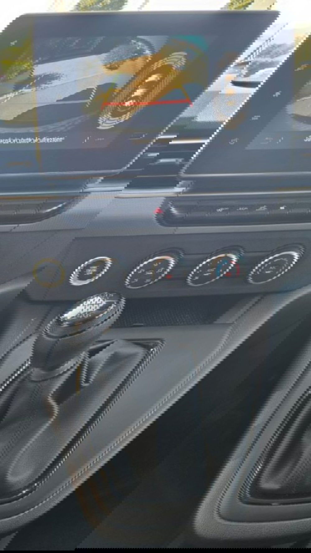 Nissan Townstar usata a Lucca (10)