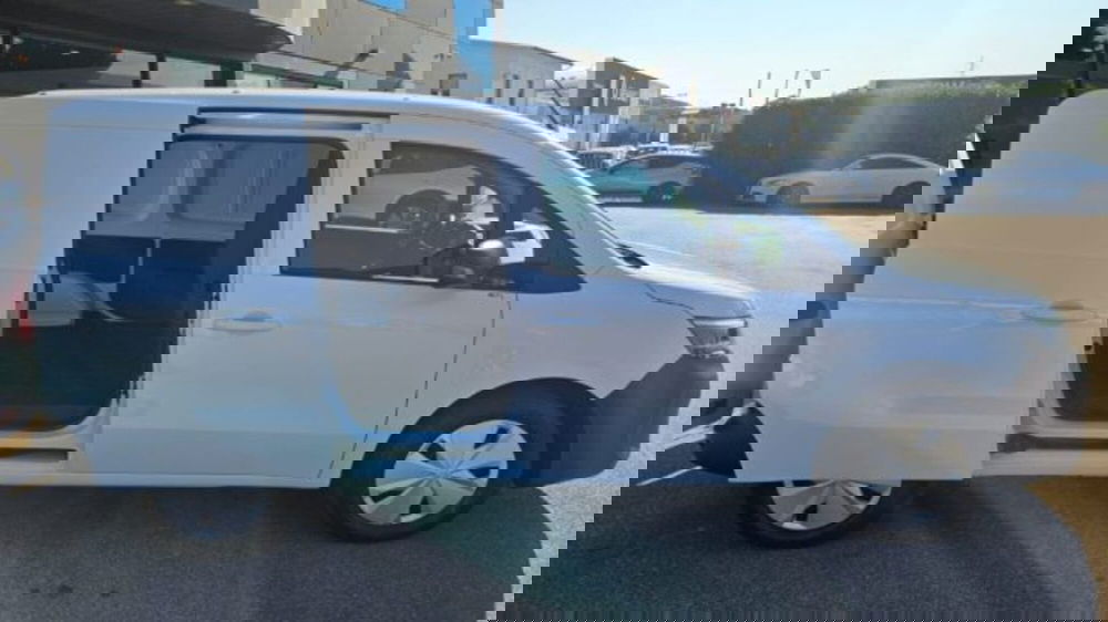 Nissan Townstar usata a Lucca (3)