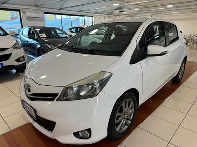 Toyota Yaris 1.D-4D 3 porte Active del 2014 usata a Modena