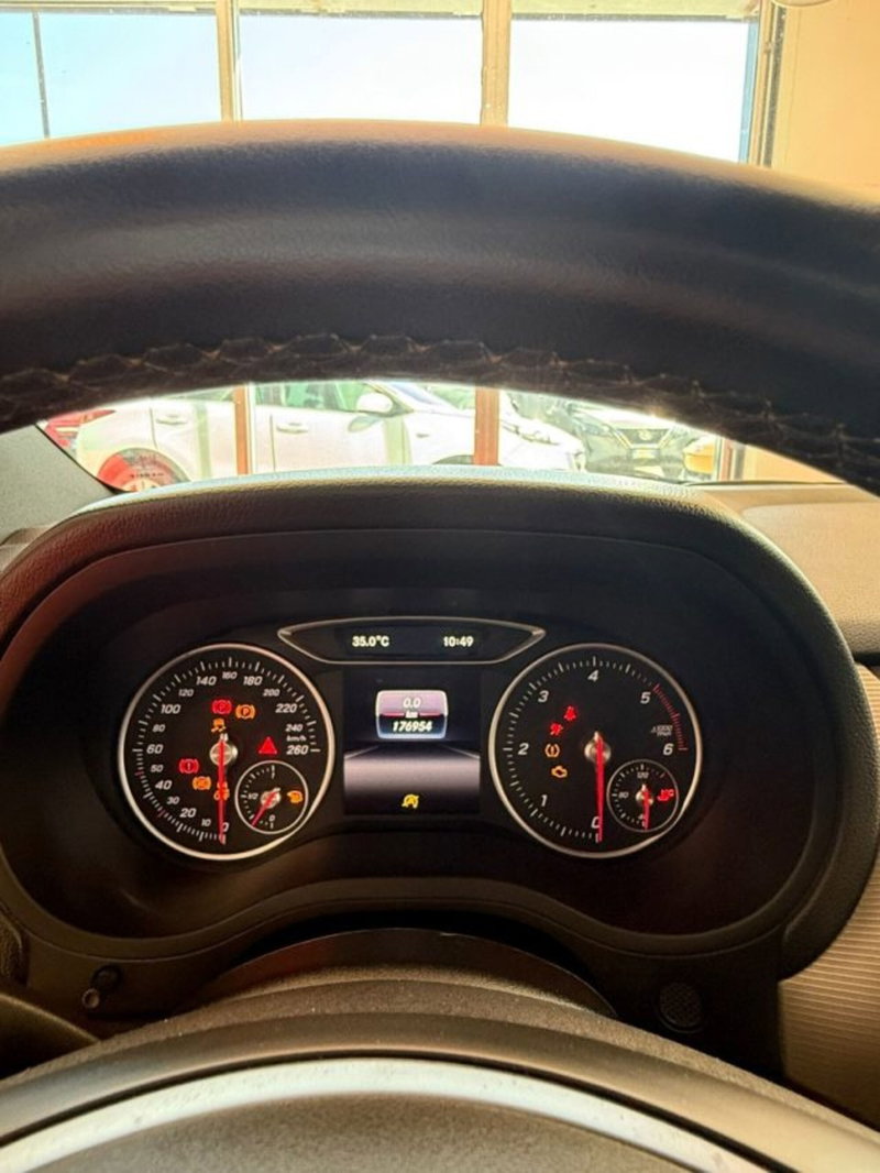 Mercedes-Benz Classe B usata a Sassari (11)