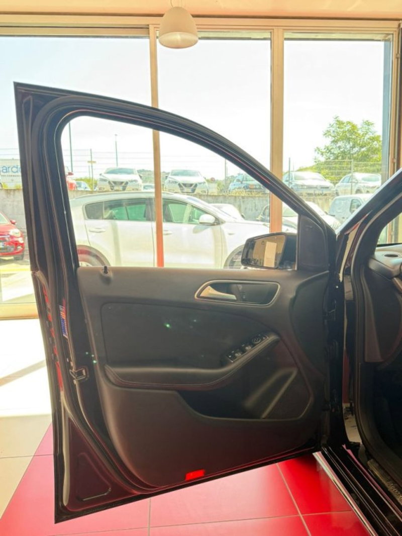 Mercedes-Benz Classe B usata a Sassari (6)