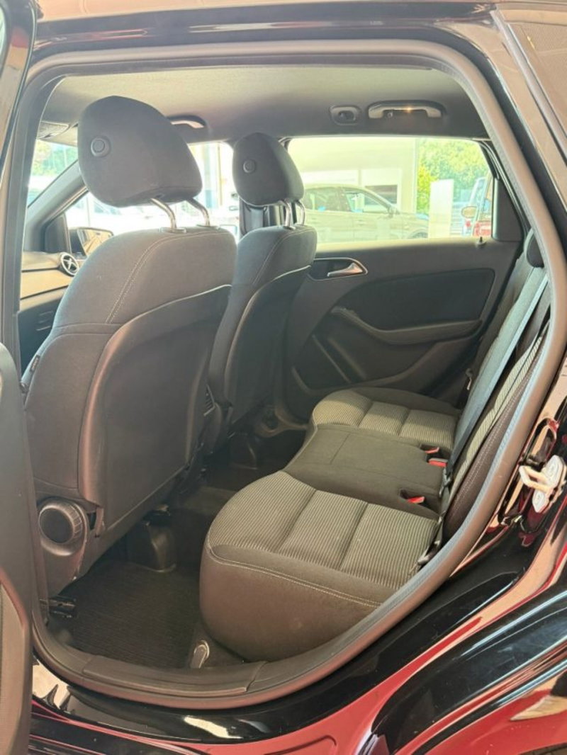 Mercedes-Benz Classe B usata a Sassari (8)