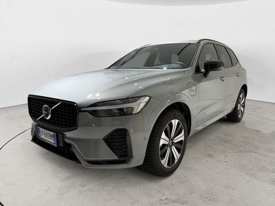 Volvo XC60 T6 Recharge AWD Plug-in Hybrid aut. Plus Dark del 2025 usata a Parma