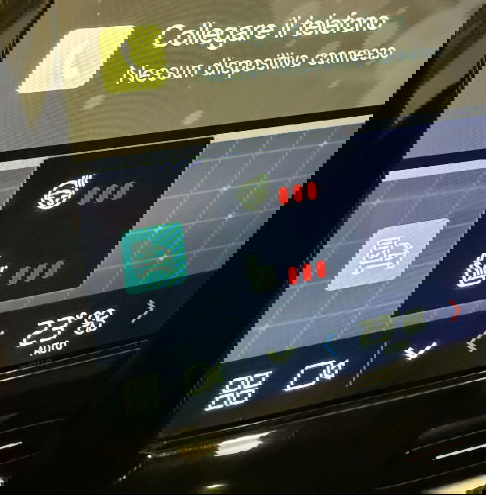 Volvo XC60 usata a Parma (9)