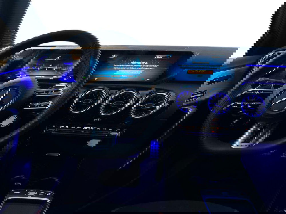 Mercedes-Benz Classe A usata a Bari (11)