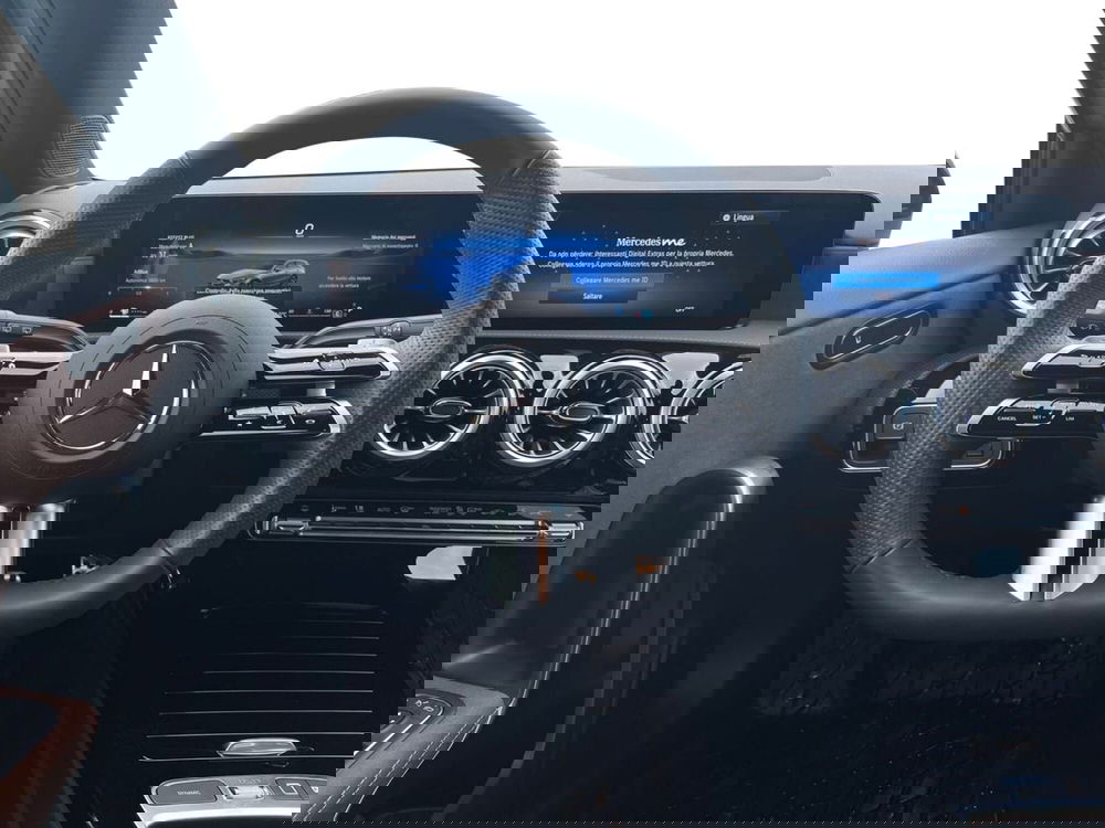 Mercedes-Benz Classe A usata a Bari (11)