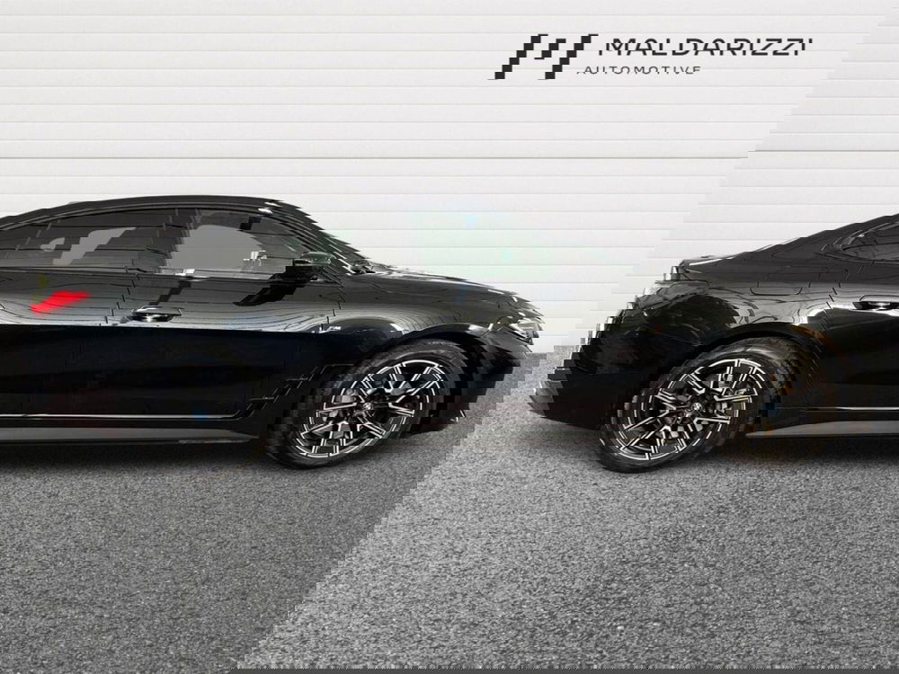 BMW i4 usata a Bari (5)