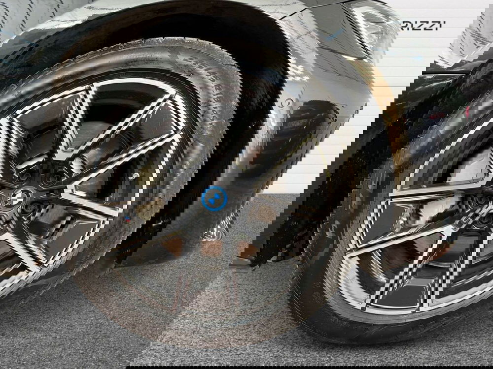 BMW i4 usata a Bari (6)