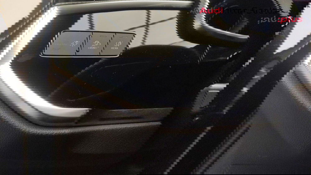 Audi Q3 Sportback usata a Avellino (20)