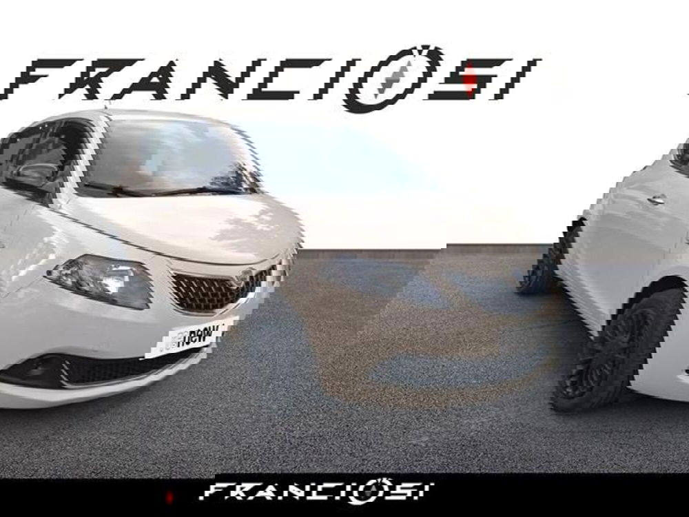 Lancia Ypsilon usata a Modena (2)