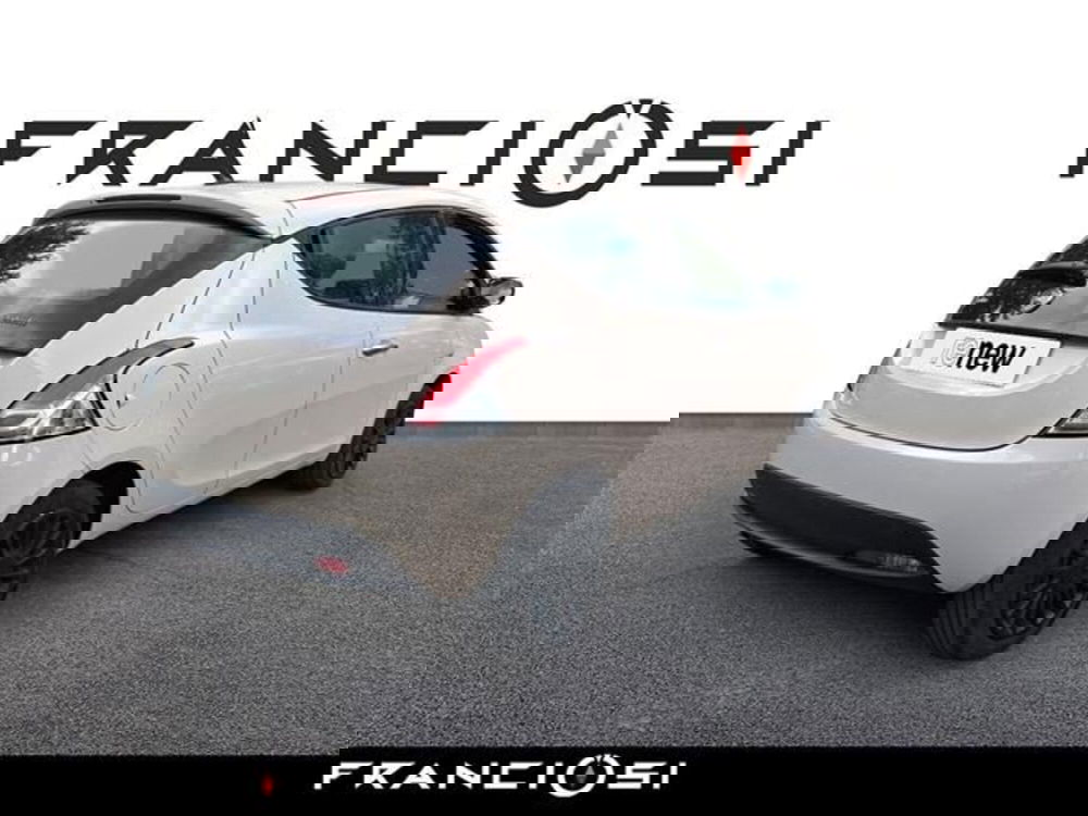 Lancia Ypsilon usata a Modena (3)