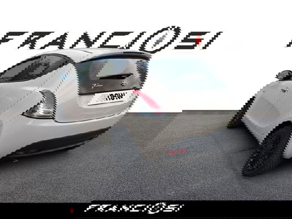 Lancia Ypsilon usata a Modena (4)