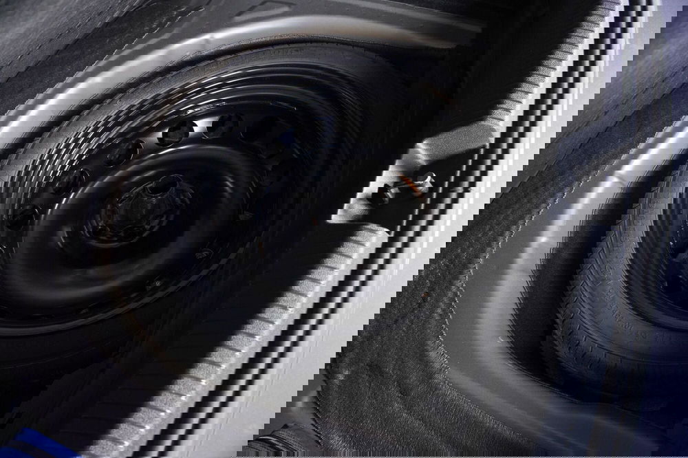 Volkswagen Taigo usata a Perugia (8)