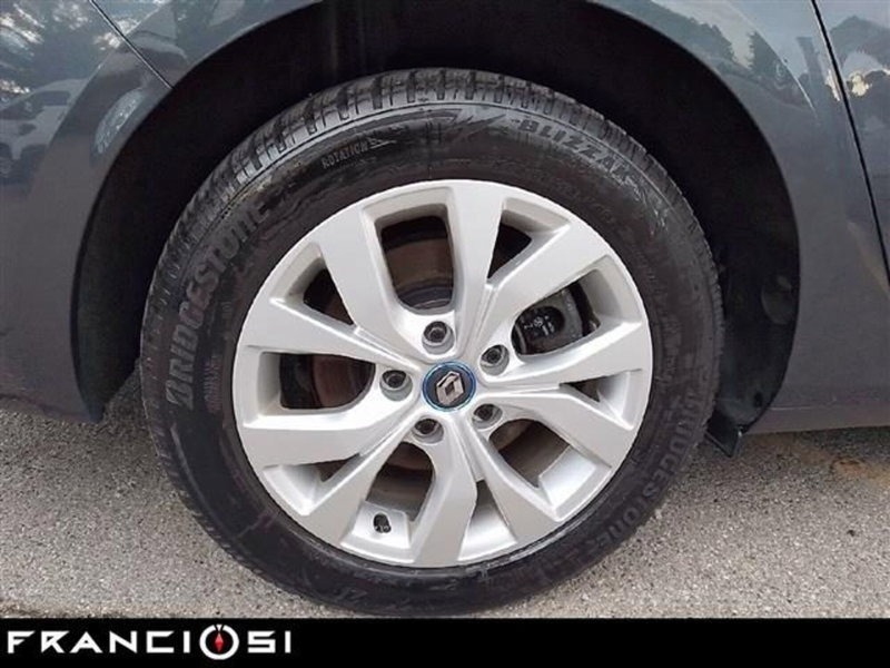 Renault Megane E-Tech Electric usata a Modena (13)