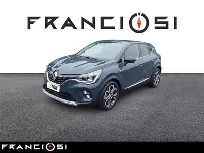 Renault Captur Plug-in Hybrid E-Tech 160 CV Intens del 2021 usata a Mirandola
