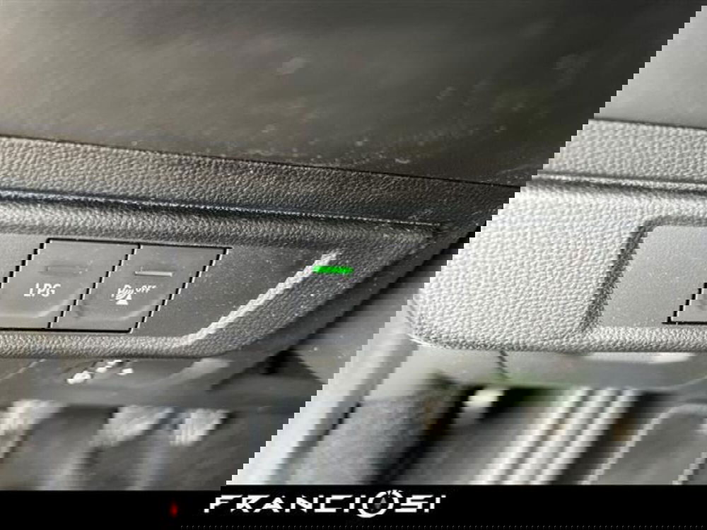 Dacia Jogger usata a Modena (17)