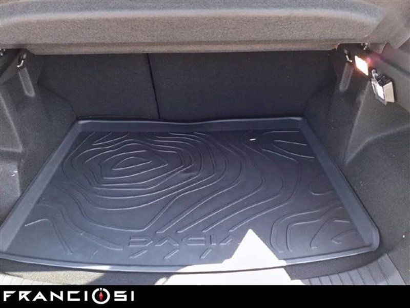 Dacia Duster usata a Modena (10)