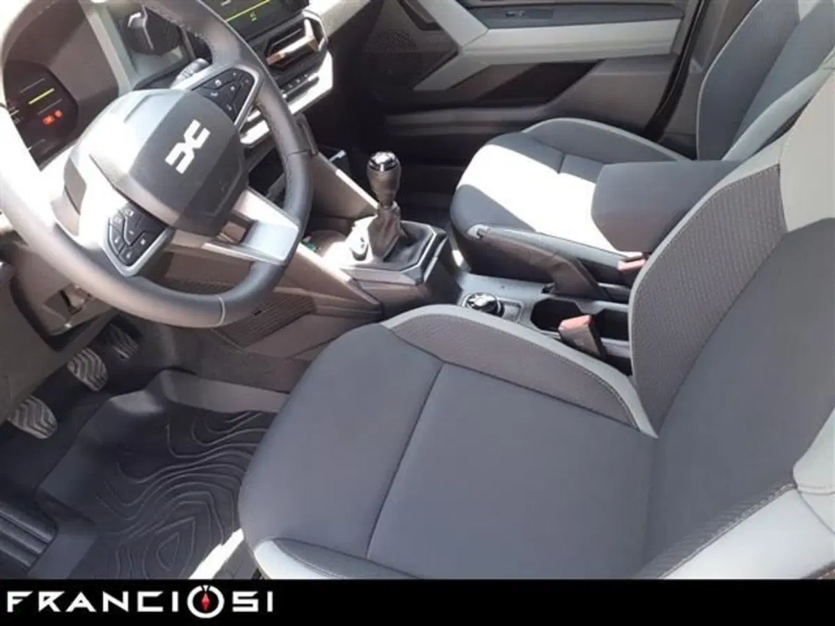 Dacia Duster usata a Modena (8)