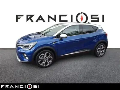 Renault Captur Plug-in Hybrid E-Tech 160 CV Intens del 2021 usata a Mirandola