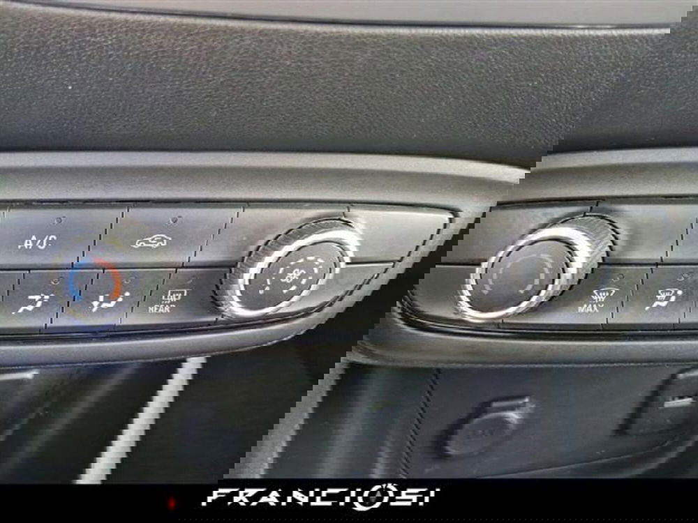 Opel Crossland X usata a Modena (8)