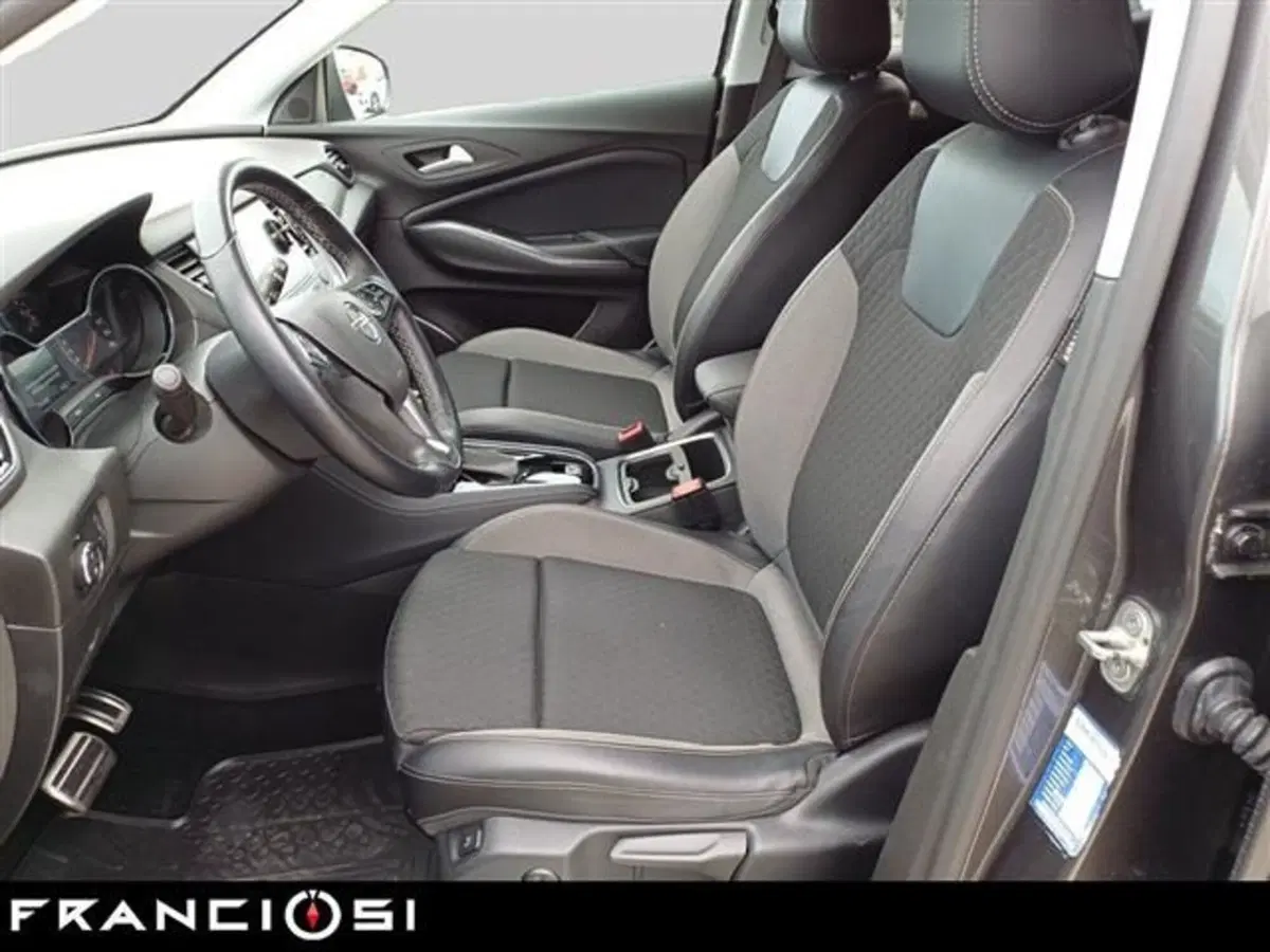 Opel Grandland X usata a Modena (10)