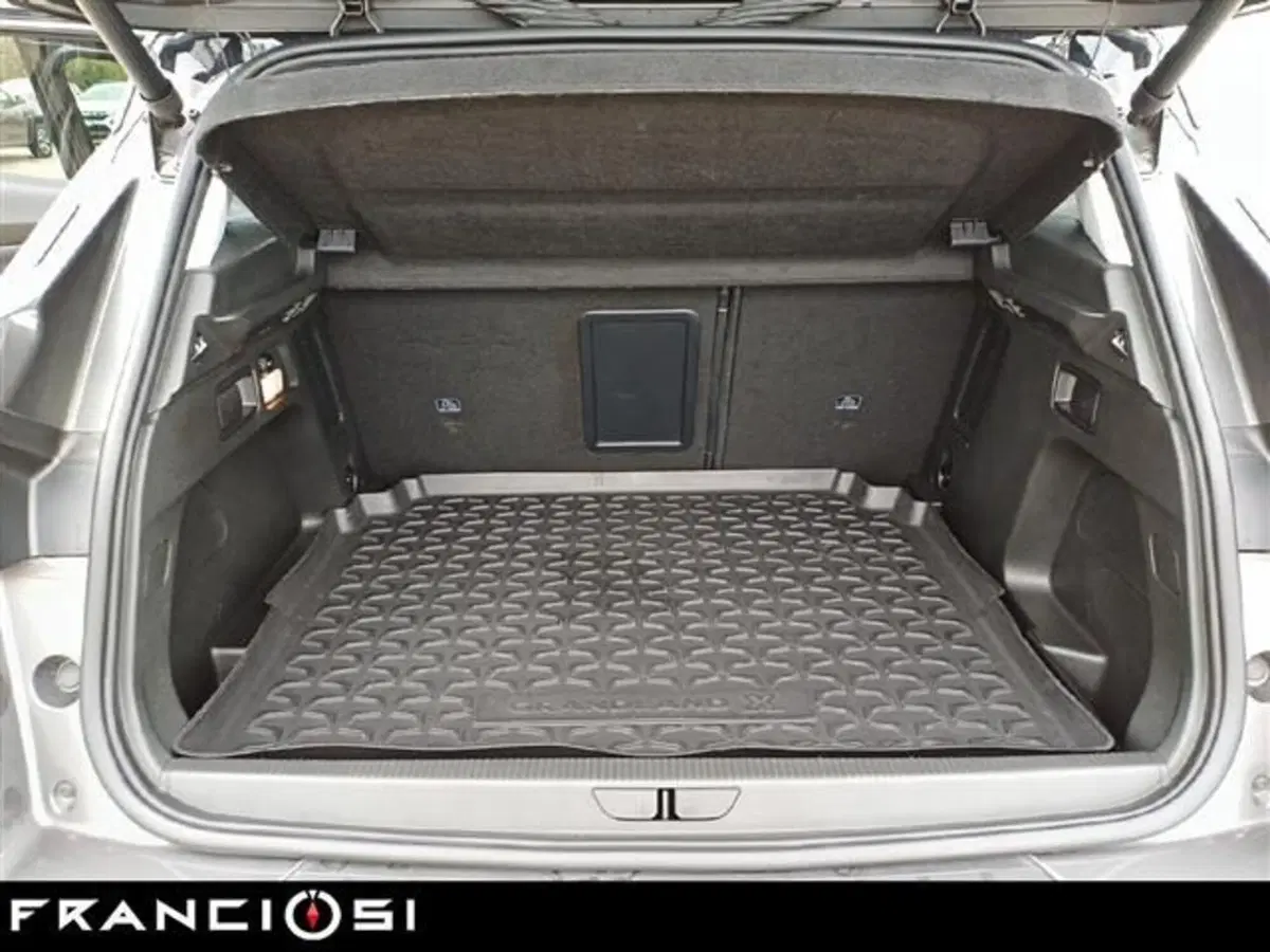 Opel Grandland X usata a Modena (12)