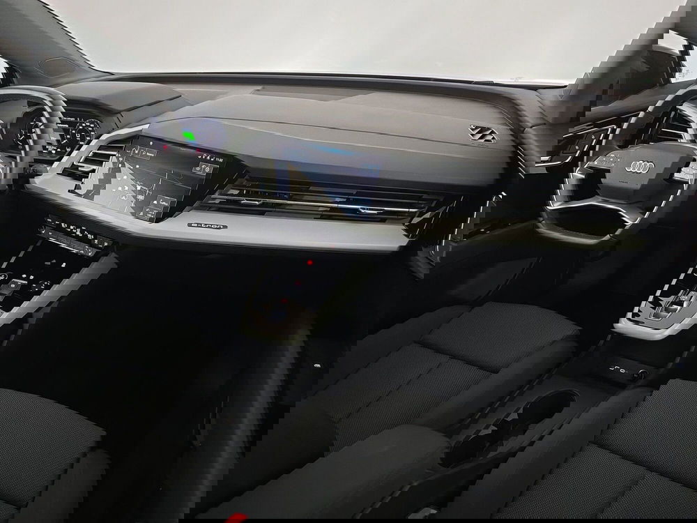 Audi Q4 usata a Asti (11)