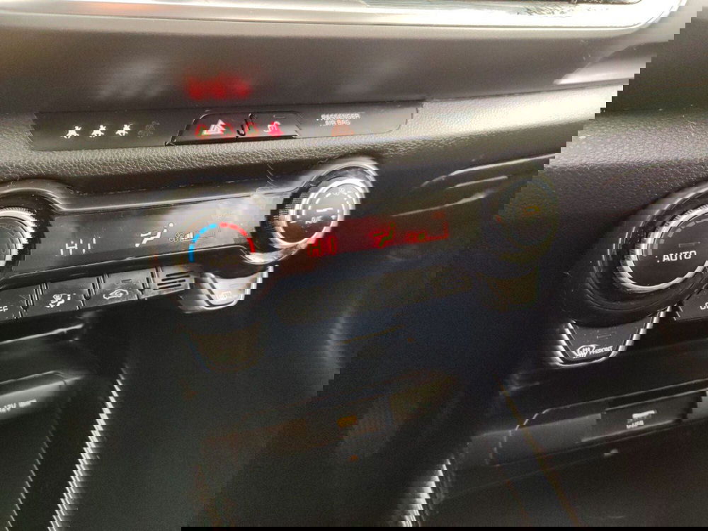 Kia Stonic usata a Massa-Carrara (12)