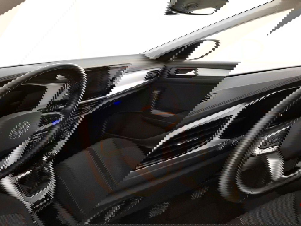 Volkswagen T-Roc usata a Massa-Carrara (8)