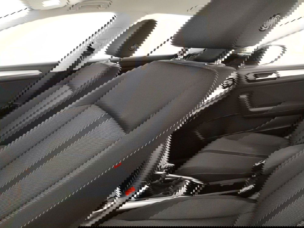Volkswagen T-Roc usata a Massa-Carrara (9)