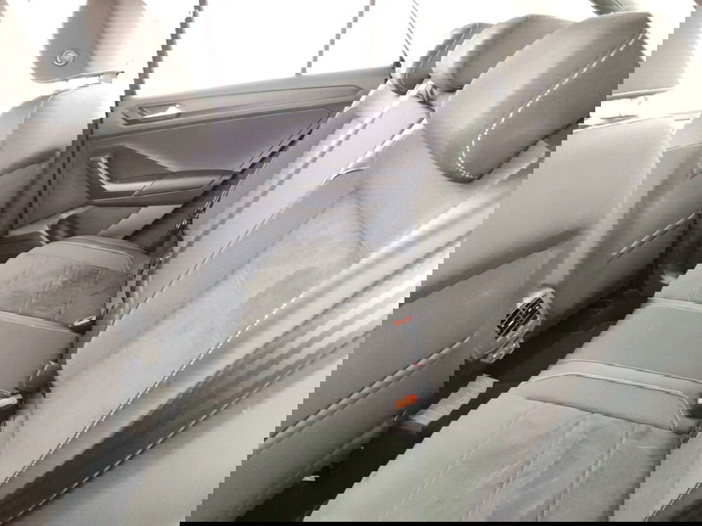 Volkswagen T-Roc usata a Massa-Carrara (10)