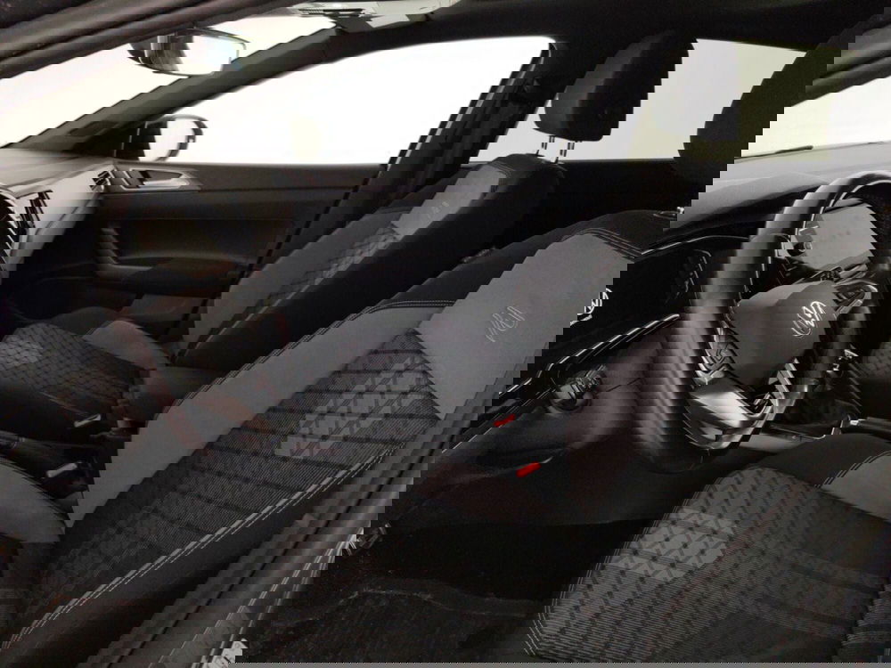 Volkswagen Taigo usata a Massa-Carrara (6)