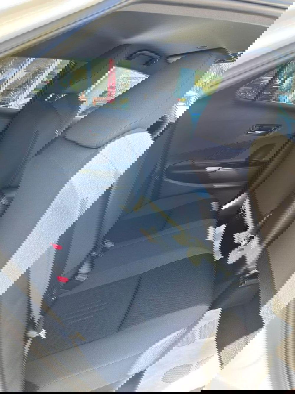 Toyota Toyota C-HR nuova a Perugia (5)