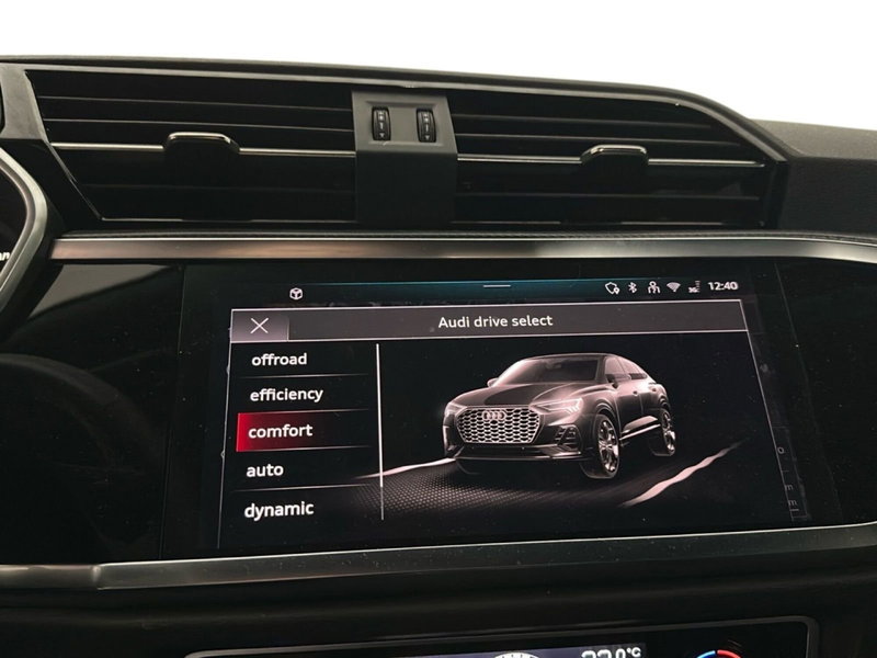 Audi Q3 Sportback usata a Caserta (13)