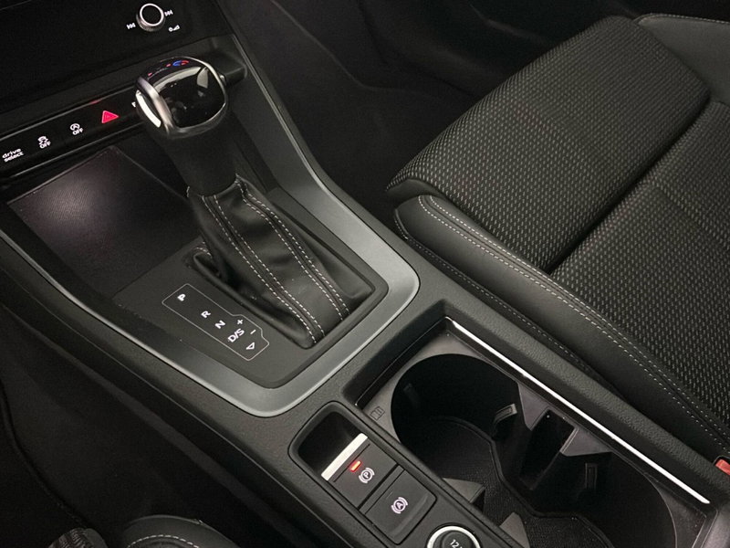 Audi Q3 Sportback usata a Caserta (16)