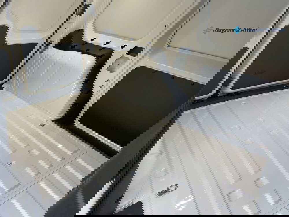 Volkswagen Veicoli Commerciali Caddy nuova a Mantova (11)