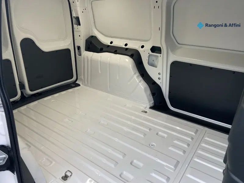 Volkswagen Veicoli Commerciali Caddy nuova a Mantova (17)